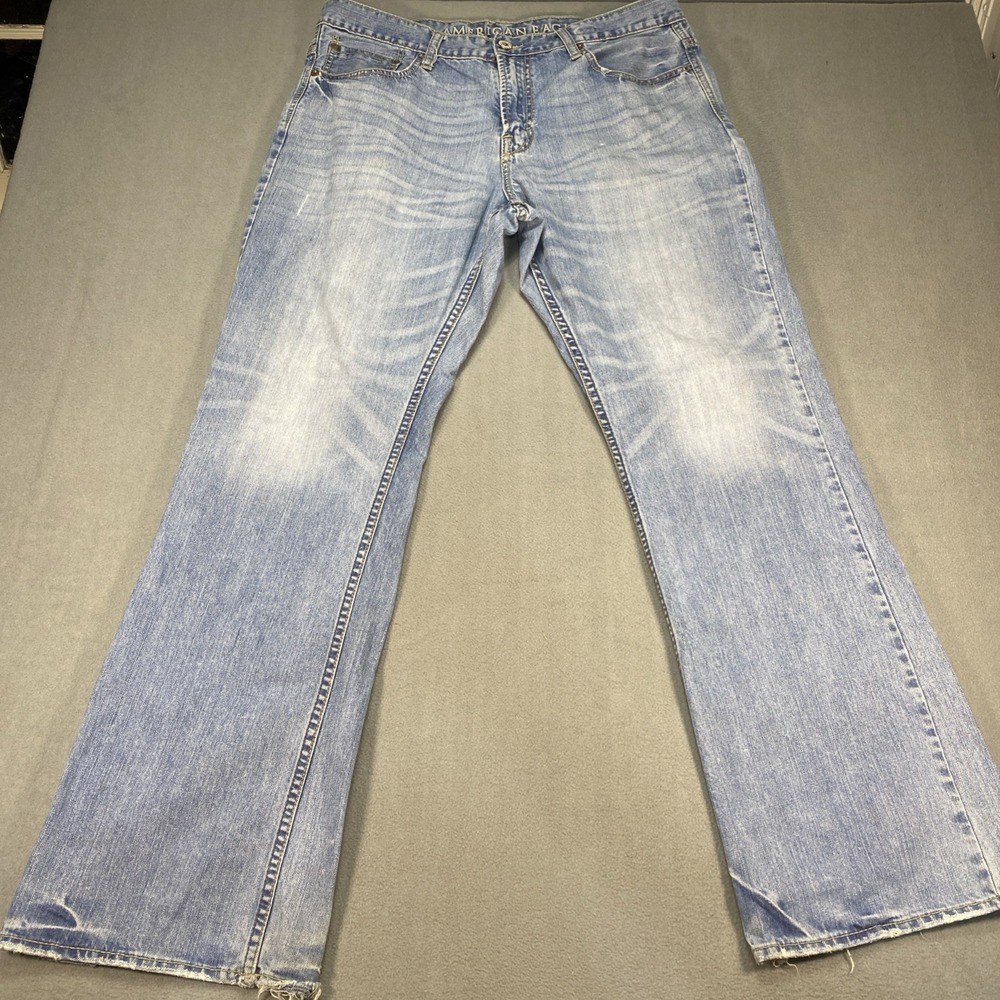 American Eagle Outfitters Light Wash Relaxed Straight Men’s Jeans